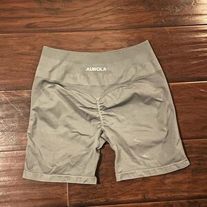 Gray Aurola. Shorts